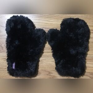 Glamoupuss NYC Black Faux Fur Mittens Womens One Size Luxury Designer NWOT